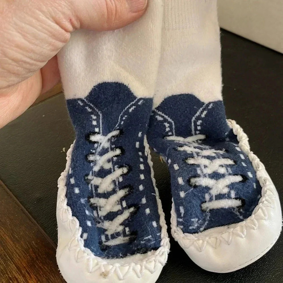 Mocc Ons Moccasin Blue Tennis Shoe Size 12-18 months - Picture 1 of 3